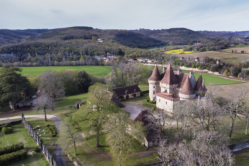 Château Marzac vu du ciel, Photographe professionnel d'entreprises en Dordogne